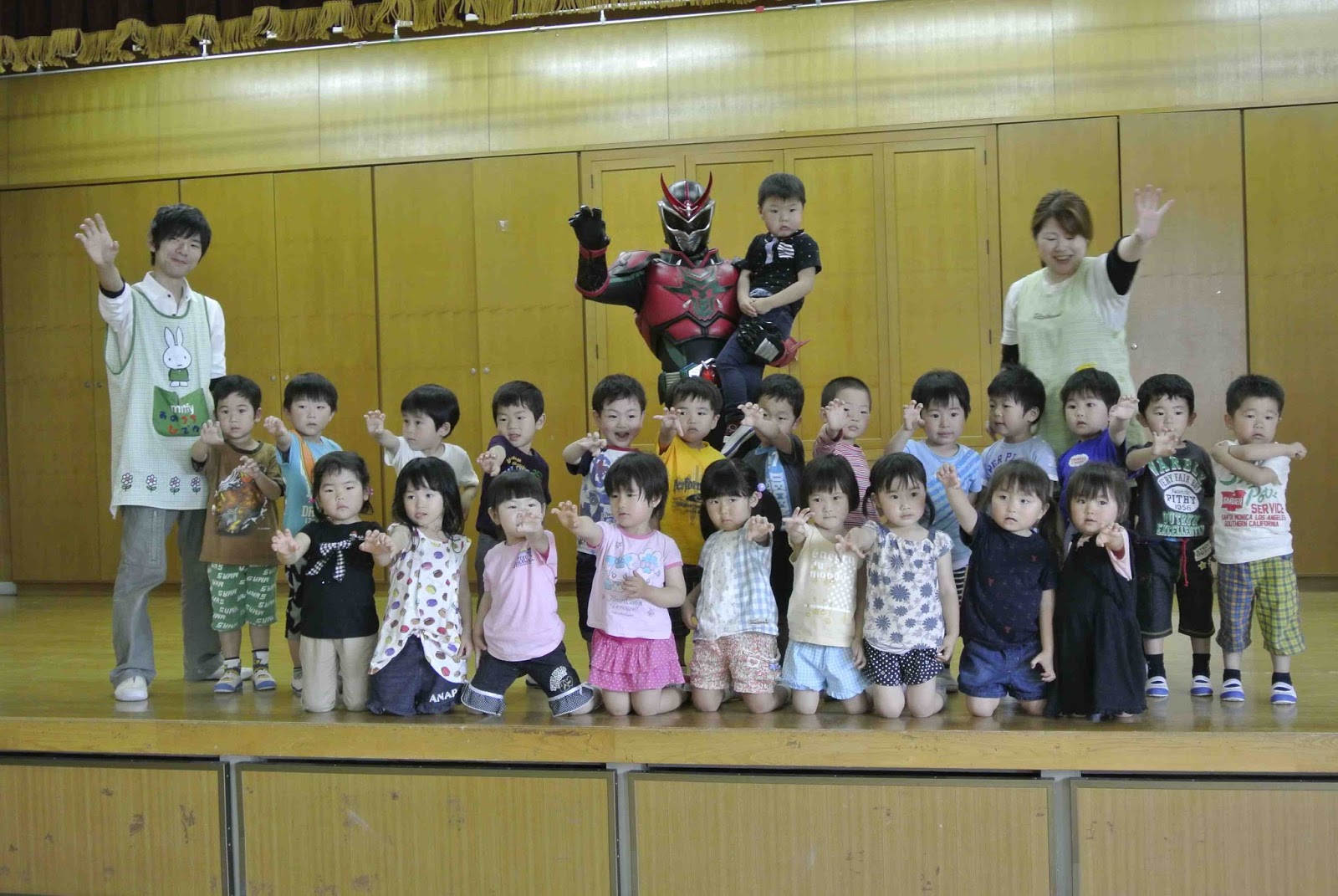 特価】 岩切東光第二幼稚園 制服セット！ その他 - education.semel